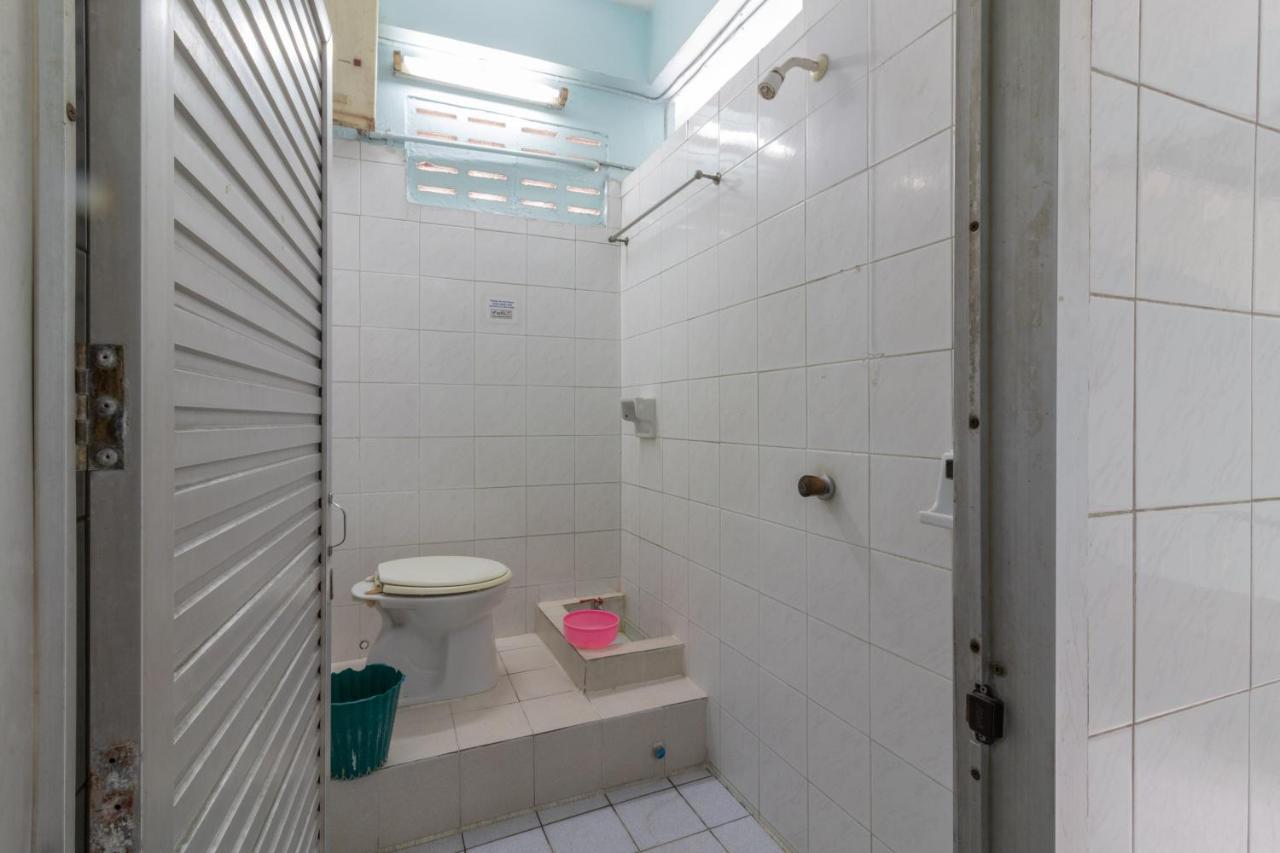 בנגקוק 7 Holder Guesthouse מראה חיצוני תמונה